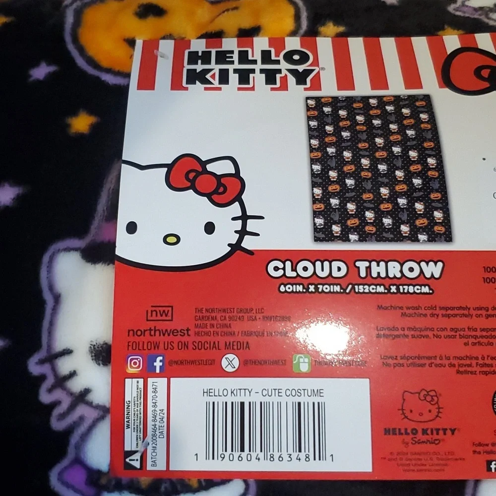 Viral Hello Kitty Halloween Throw-NWT